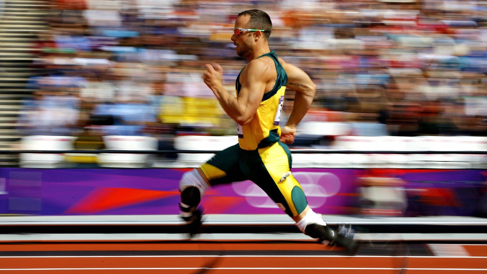 世界杯：英格兰队长在发布会上公开呼吁“抵制网络暴力”获全场掌声