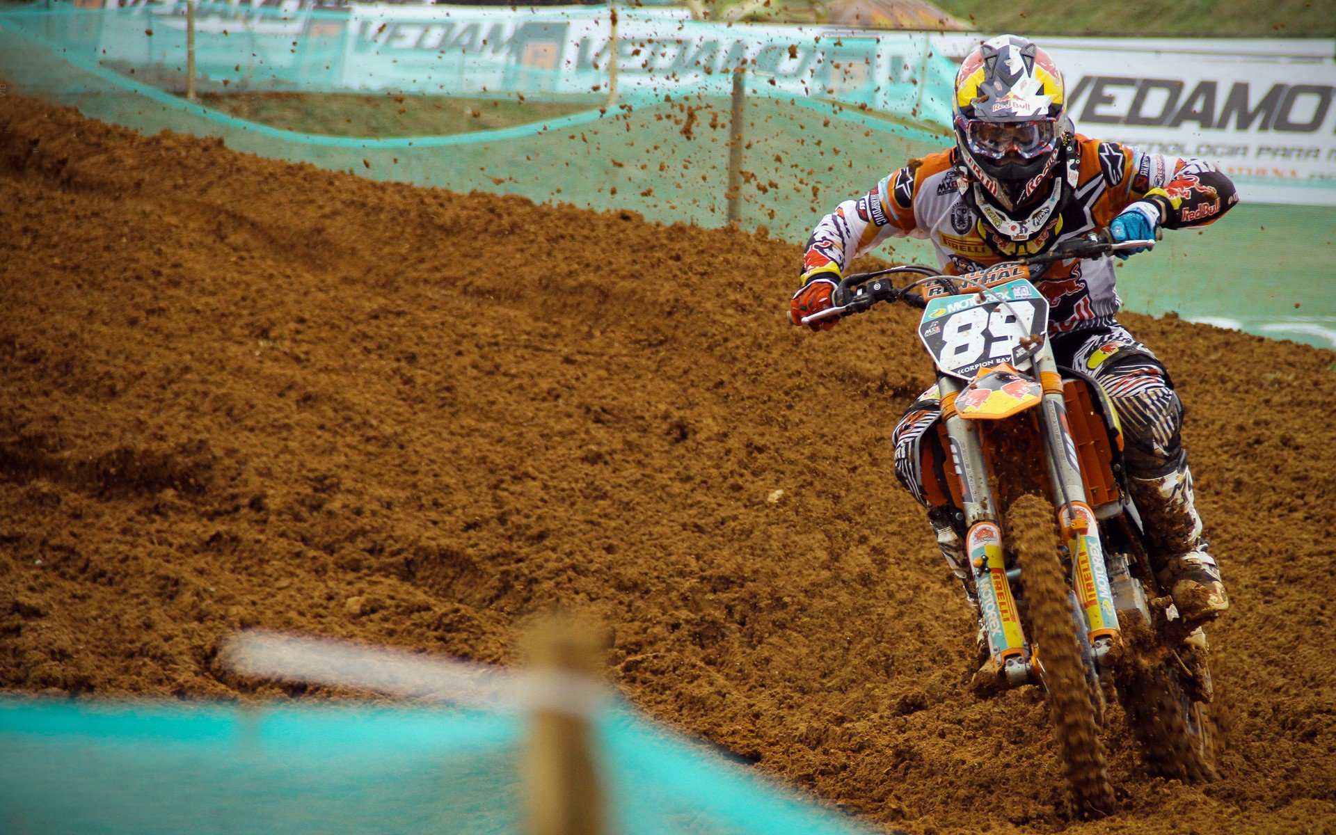 欧冠八强:阿贾克斯两回合不敌利物浦 青年班防线仍显稚嫩